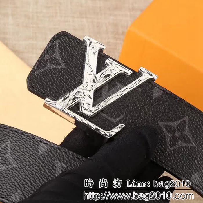 路易威登LV Monogram帆布 金色LV首字母帶扣 男士皮帶 LHG1650